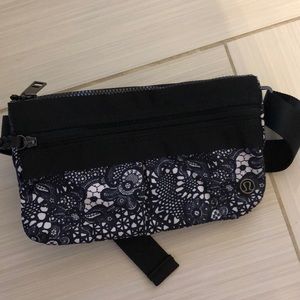Lululemon fanny pack!